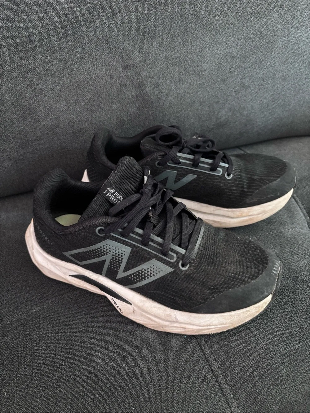 New Balance Boys Black Running Shoes